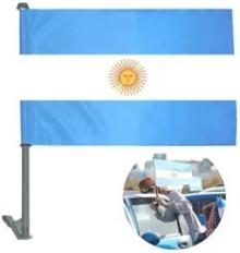 (004905) BANDERA ARG C/MASTIL P/AUTO 30x45